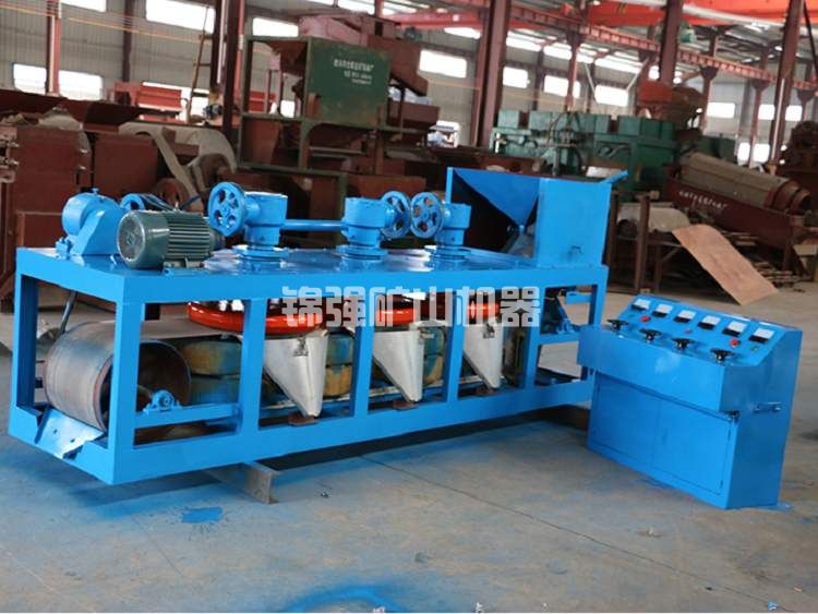 三盤磁選機(jī)(圖3) 三盤磁選機(jī)(圖3)